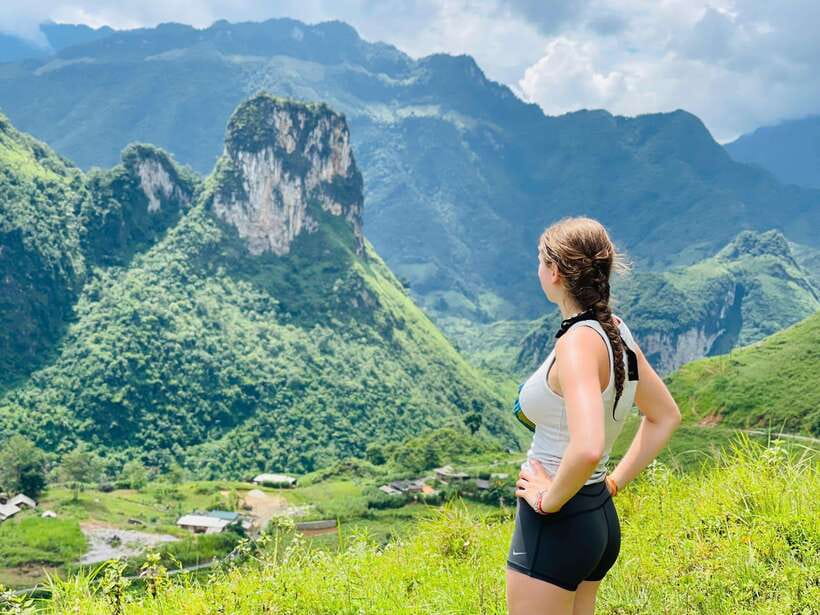2-day Motorbike Ha Giang Loop Luxury Tour With Easy Rider - Lunch in Yen Minh and the Hmong King’s Palace