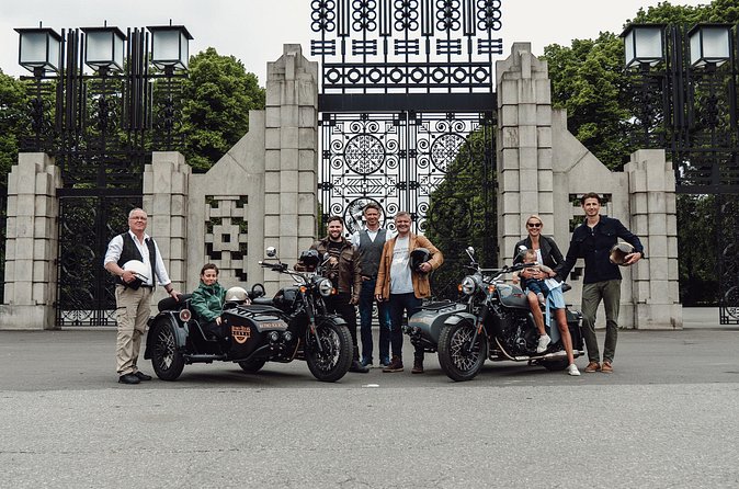2hr Retro Motorcycle Sidecar Oslo Highlights Tour - Climbing to Holmenkollen Ski Jump