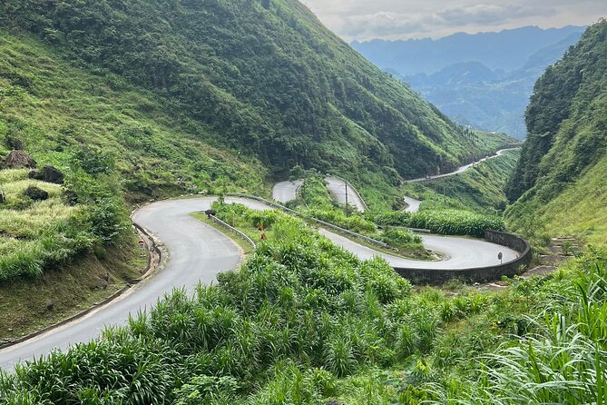 3-Day Ha Giang Loop Tour (small group with easy rider) - Day 1: From Hanoi to Quan Ba and quiet Du Gia