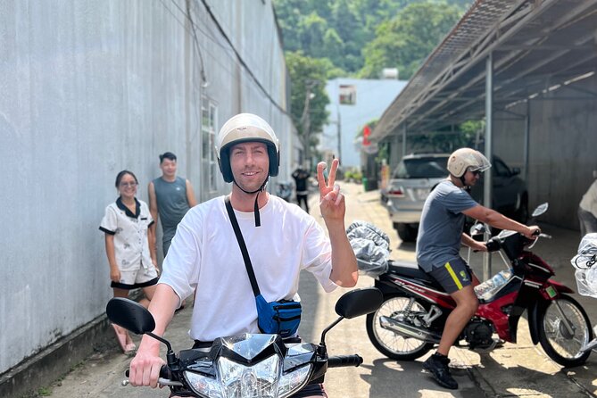 3D2N LOOP TOUR BY MOTORBIKES (self-driving - IDP needed) - What the guides add to the ride