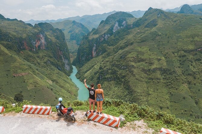 4 Days 3 Nights Ha Giang Easy Driving Motorbike Tours - Day two: Bac Sum Pass, Quan Ba, and the first Hmong homestay