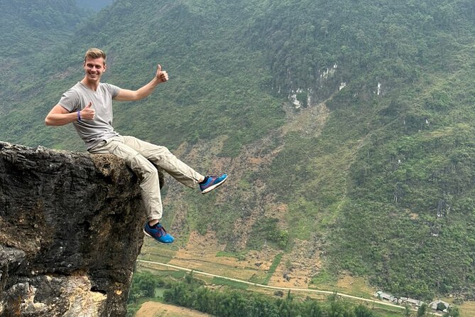 4D3N loop tour with Easyrider 150cc (small group + private rooms) - Dong Van, the Hmong King Palace, and Lung Cu