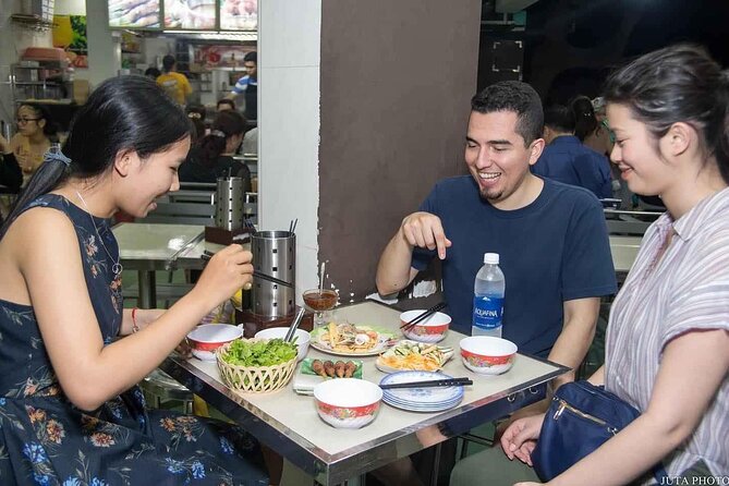 All Inclusive Motorbike Food Tour in Hue with Local Gifts - Why Hue food works so well by motorbike