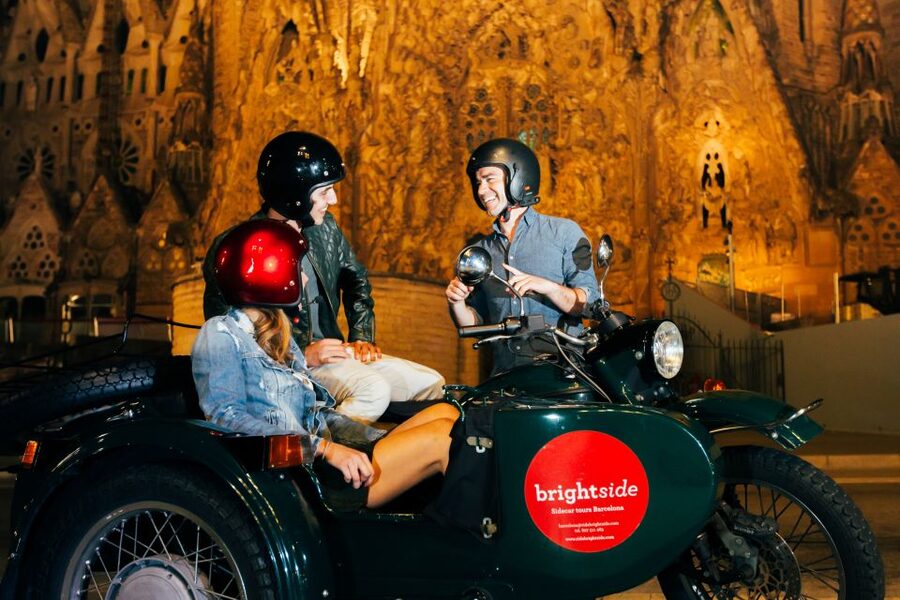 Barcelona: Night Tour on Sidecar Motorcycle - The comfort question: wind, clothing, and age limits