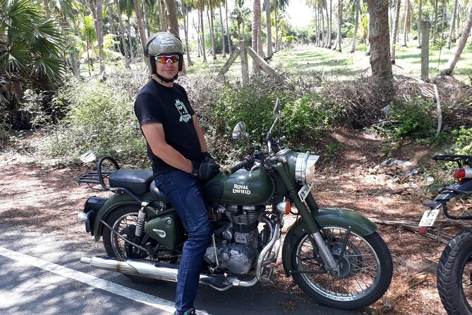 Best Of Chennai- Classic Tour on Royal Enfield Motorcycle - Fort St. George and the making of Chennai