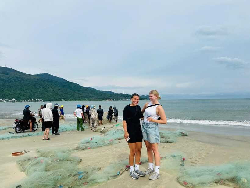 Da Nang Easy Rider Half-day city tour on motorbike - Con Market shows Da Nang at street level