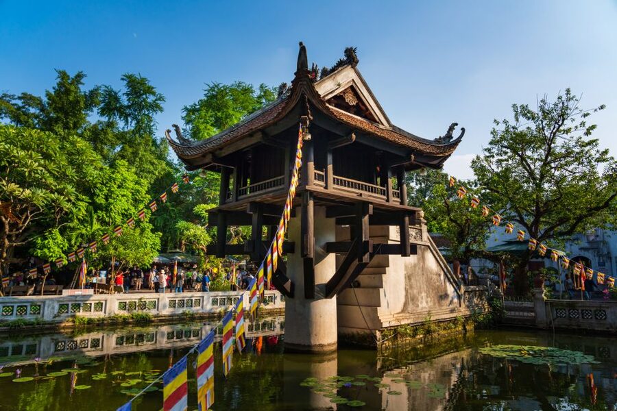 Discover Hanoi Train Street and Treasure on a Motorbike Tour - A Motorbike Route Through Hanoi’s Big Stories