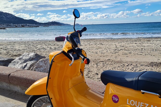 E-motorbike virtual guided tour in Marseille - MUCEM and the Cosquer museum