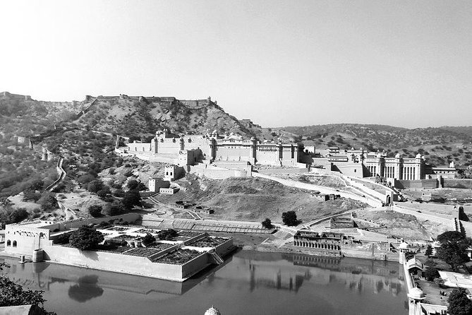 Explore Jaipur on a Motorbike - A Unique Experience - Amber Fort and Albert Hall need a clear question