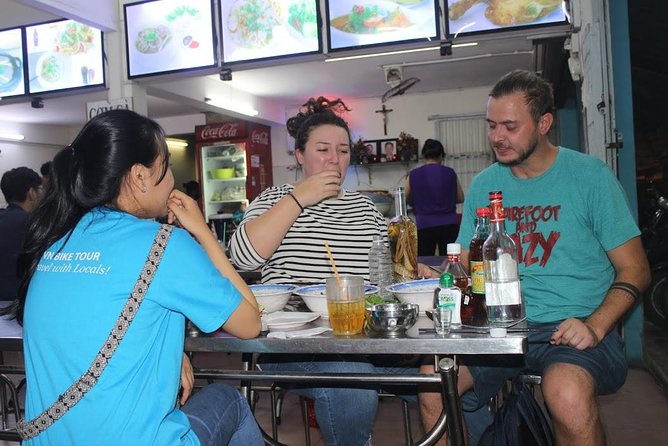 Food Tour by motorbike with local students - Stop three: regional noodles or banh xeo
