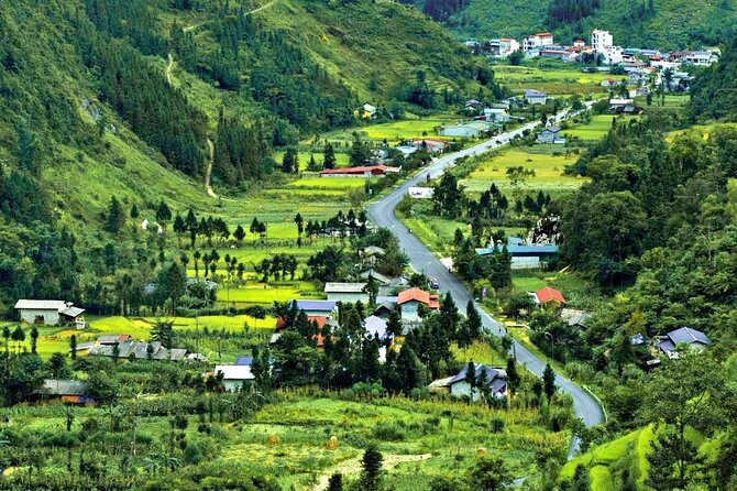 From Ha Noi: Ha Giang Motorbike Loop Tours (Group) - Why this four-day Ha Giang route works