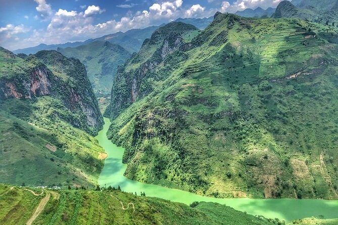 From Ha Noi: Ha Giang Motorbike Loop Tours (Group) - Homestays and the local side of the trip