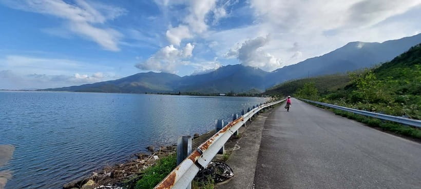 From Hoi An: Hai Van Pass Motorbike Tour to Hue Easyrider - Crossing the 21-kilometer Hai Van Pass