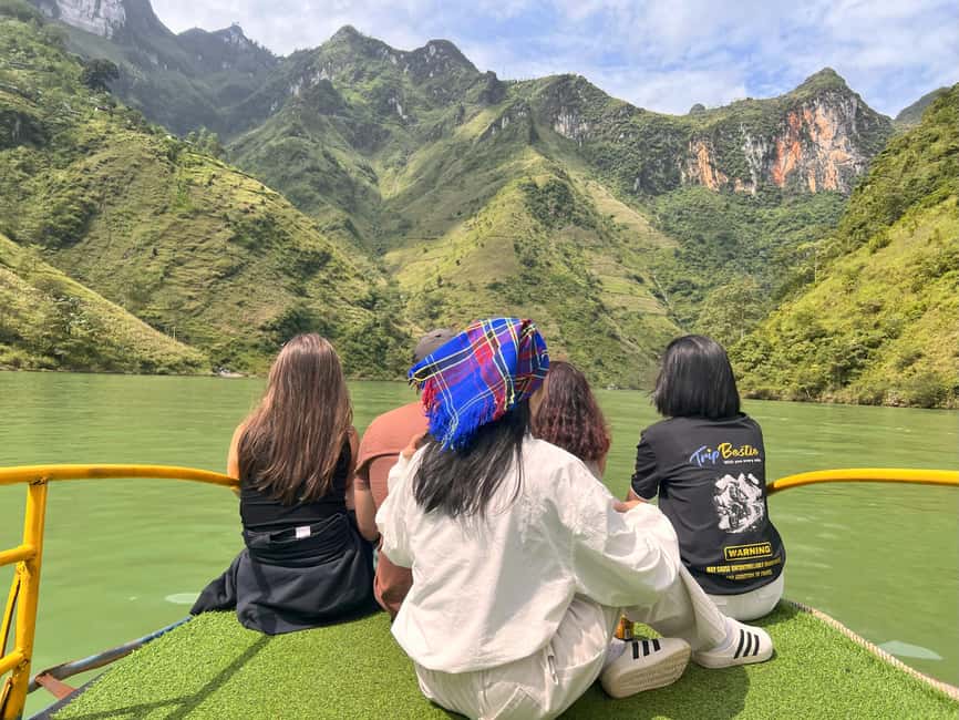 From Sapa: 3 Day Ha Giang Loop Motorbike Tour With Rider - Pickup in Sapa and the late-night transfer to Ha Giang