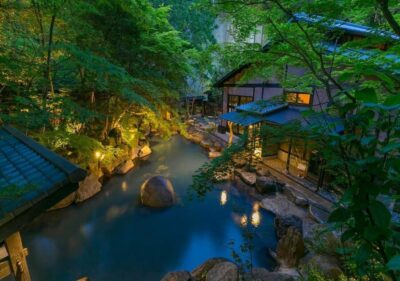 From Tokyo: Private Motorcycle Tour – Fuji, Hakone, Onsen