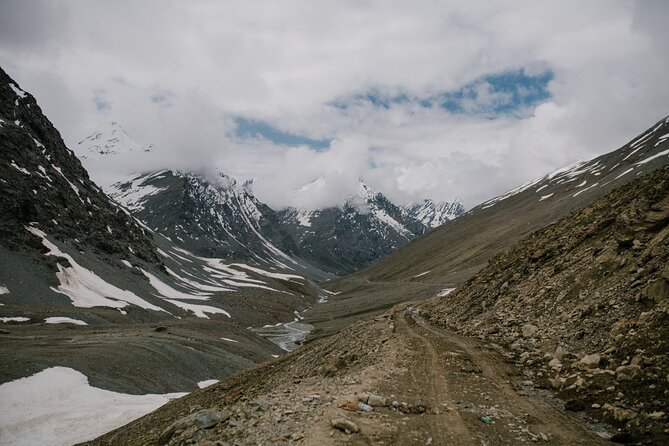 Great Himalayas Motorbike Tours - Khardung La and Nubra Valley