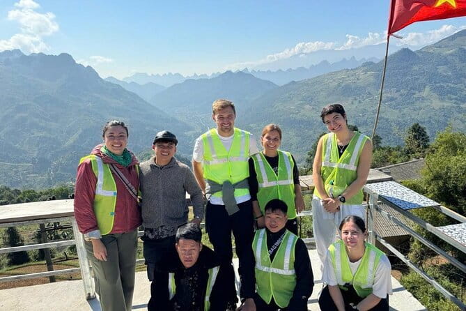 Ha Giang Loop 3 Days 2 Nights with Easy Rider - Day two: Ma Pi Leng Pass and the Nho Que River