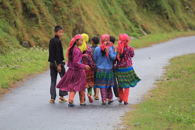 Ha Giang Loop 3 days and 2 nights Motorbike Tour with Easy rider - Day 2: Tham Ma Pass, the H’mong King Palace, and Lung Cu