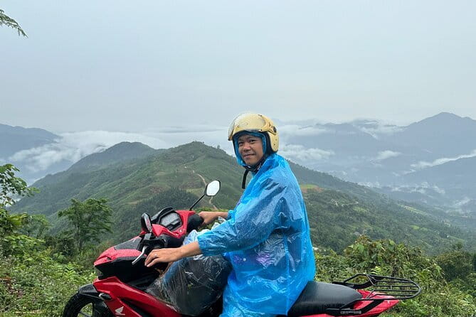 Ha Giang Loop 3 or 4 days Motorcycle with Easy Riders - Day one: Quan Ba Heaven Gate and the northern karst plateau