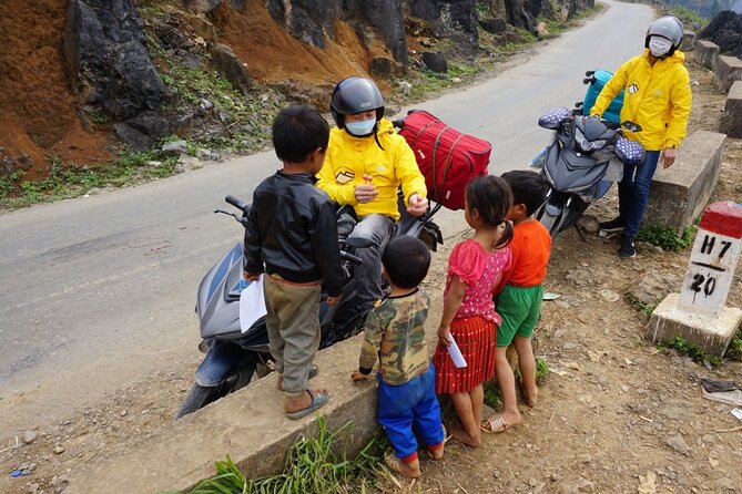 Ha Giang Loop 4 Day trip with Easy Rider - Day two: Hmong villages and the Ma Pi Leng Pass