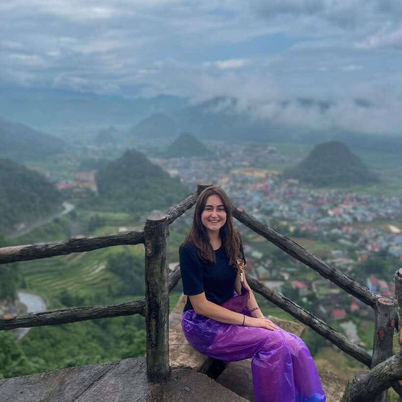 Ha Giang Loop 4 days luxury motorbike tour with easy driver - Day 2: Du Gia, Meo Vac, and the Tu San Canyon boat trip