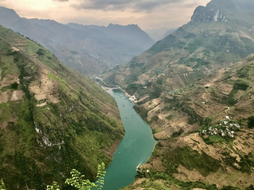 Ha Giang Loop Tour 3 Days 2 Night with easy rider from Hanoi - Day 3: Nho Que River and the road back to Ha Giang