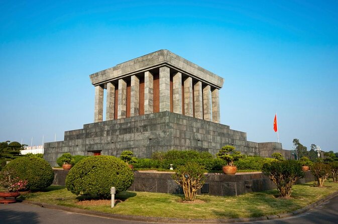 Ha Noi Sightseeing Motorbike Tour with Female Tour Guide - Key points before you book