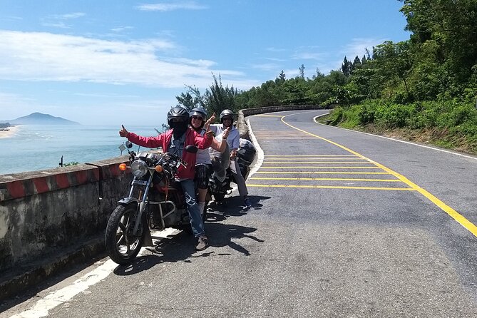 HAI VAN PASS MOTORBIKE TOUR - Top Gear Experience - Passing through Da Nang toward Hoi An
