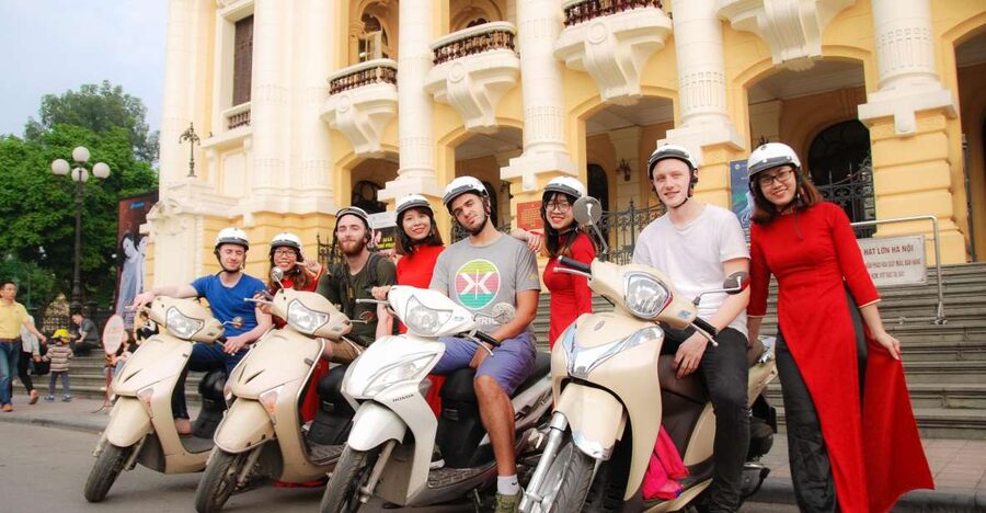 Hanoi: City Sightseeing Motorbike Tour - The Opera House and St Joseph Cathedral