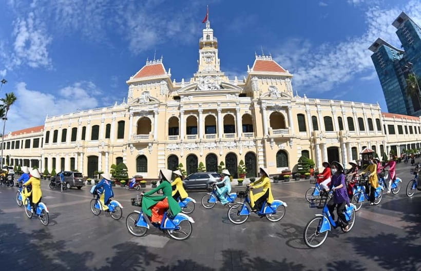 Hanoi Hidden Gems: Jeep, Vespa or Motorbike Tour - Why a motorized tour fits Hanoi so well