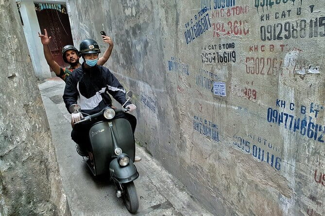 Hanoi Michelin Star Food Tour Via Jeep, Vespa or Motorbike - Why this tour works well for a first night in Hanoi