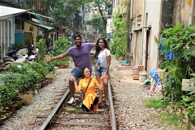 Hanoi Motorbike Tours Led By Women: Hanoi City Insight Motorbike Tours - West Lake, Truc Bach, and the quieter side of Hanoi