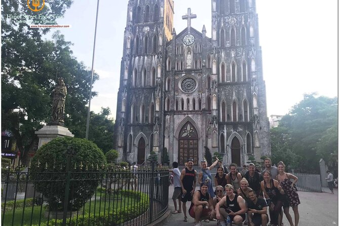 Hanoi old quarter sightseeing & street food eating by Motorcycle - How the guide changes the meal