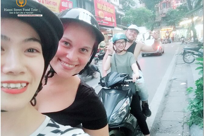 Hanoi old quarter sightseeing & street food eating by Motorcycle - What the strong rating tells you