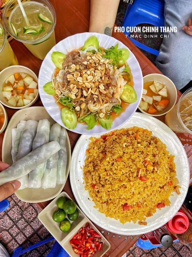 Hanoi: Private Motorbike Tour with Highlight Local Food - Why a motorbike is the right way to see Hanoi