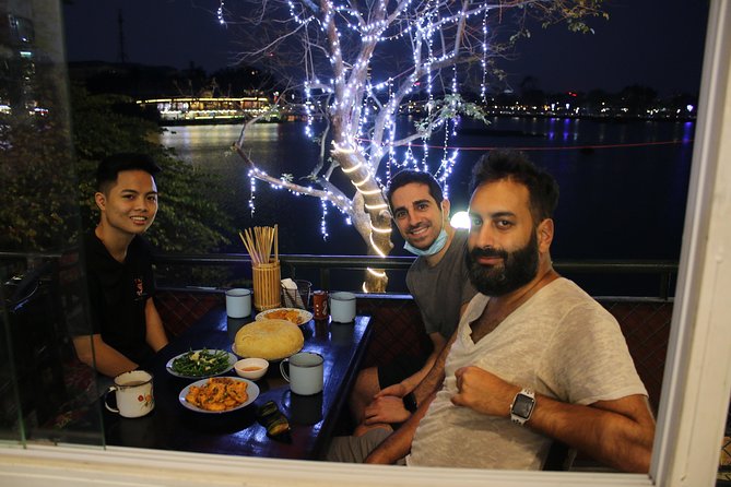 Hanoi Sunset Motorbike Tour - Bia hoi at Cuong Hoi Beer Restaurant