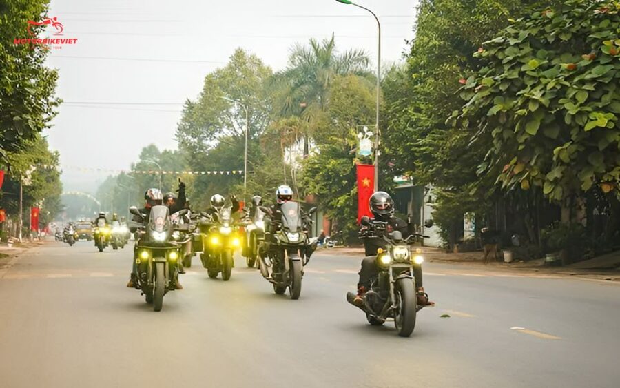 Hanoi tour: Ha Giang Loop 2 days 1 night - Motorbike tour - Tu San Alley and the Nho Que River