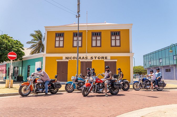 Harley-Davidson Guided Island Tours - Zeerover and Mangel Halto show a local side