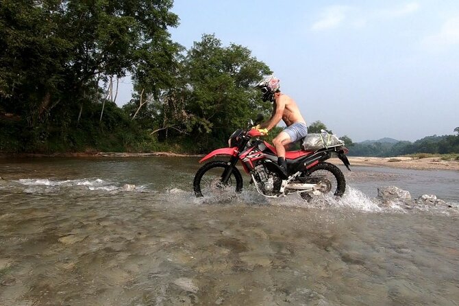 High Quality Motorcycle Dirt Bike 3 Days Tour + Private Room - Guides, drivers, and riding arrangements