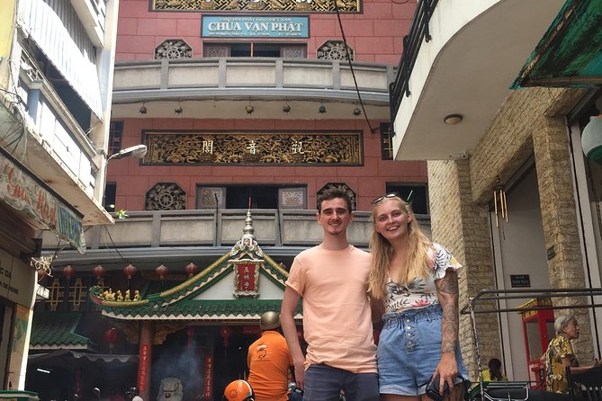 Ho Chi Minh City: Hidden Gems & Back Alleys by Motorbike with Local Students - Ho Thi Ky Flower Market: flowers, deliveries, and narrow lanes
