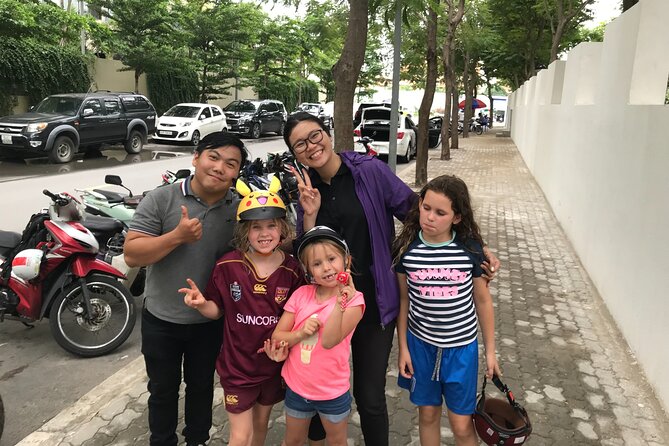 Ho Chi Minh city Sightseeing or Midnight nightlife by motorbike - Choosing between daylight sightseeing and midnight streets