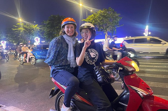 Ho Chi Minh city Sightseeing or Midnight nightlife by motorbike - Local neighborhoods, photo stops, and changing routes