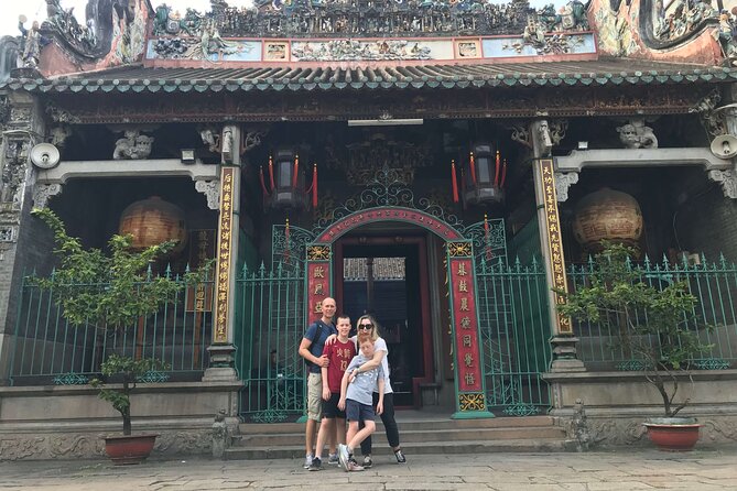 Ho Chi Minh city Sightseeing or Midnight nightlife by motorbike - Safety, comfort, and the traffic question
