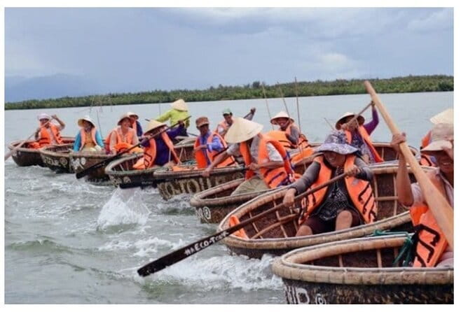 Hoi An Countryside Tour by Car/Motorbike or cycling - Why the private format matters