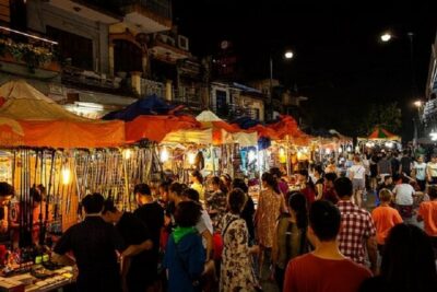 Hoi An Night Food Tour Motorbike & Lantern Cruise by Lady Rider