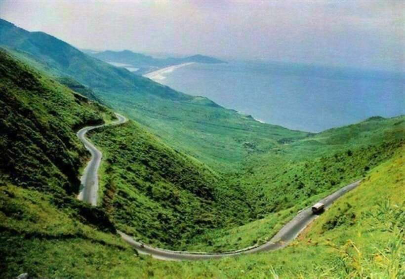 Hue: Easy Rider Tour via Hai Van Pass To/ From Hoi An - Riding the Hai Van Pass at 496 meters