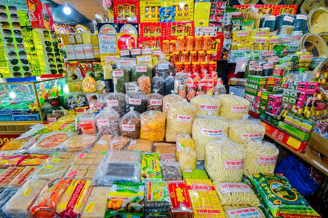 Hue Food Tour by Walking or Cyclo or Motorbike with Driver - Following the Nhu Y River to Han Mac Tu Street