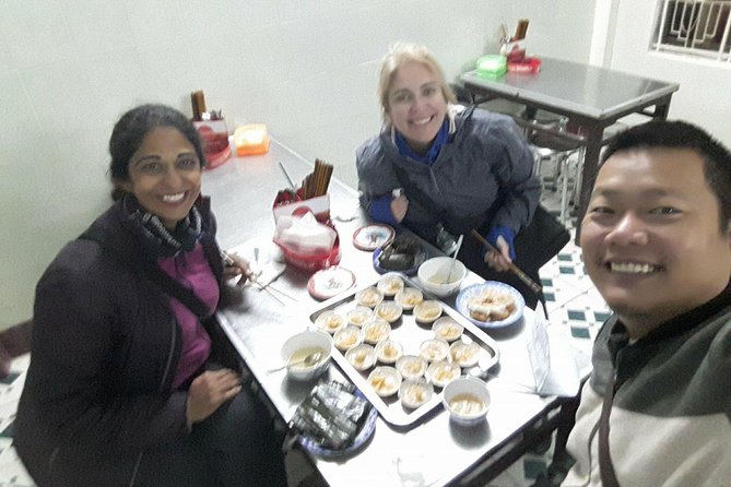 Hue Food Tour by Walking or Cyclo or Motorbike with Driver - How the guides shape the evening