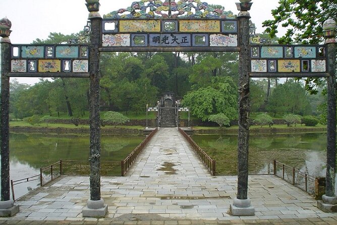 Hue Motorbike & Boat Tour to Countryside & Heritage Sites - Thuy Tien Lake and the unfinished water park