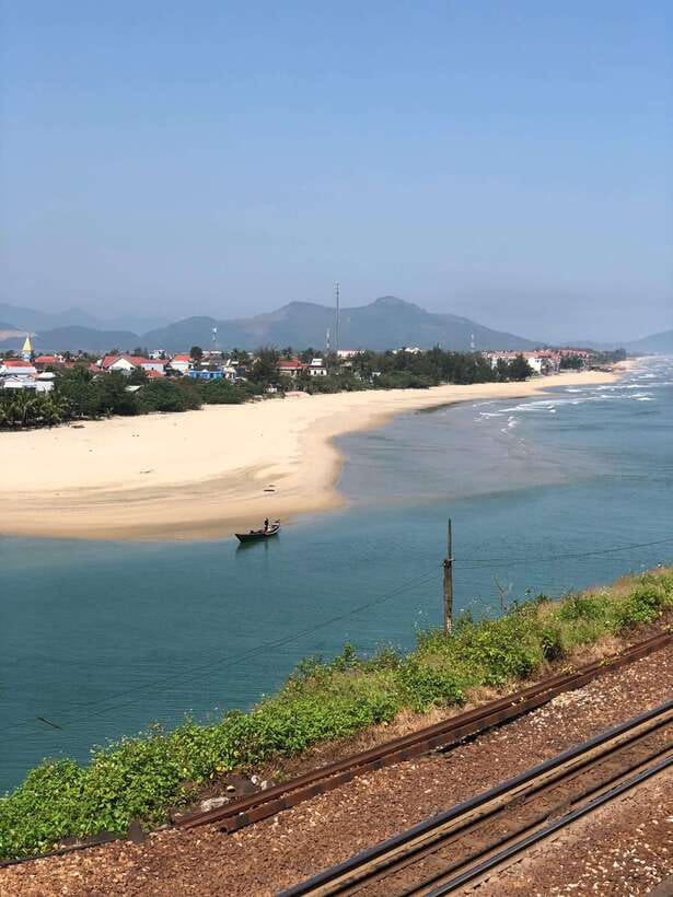 Hue to Hoi An via Hai Van Pass by motorbike with Easy Riders - Passenger or self-ride?